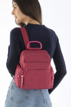 Mochila Pequeña MD20 QMTT1 Mandarina Duck Cereza (Cerise) 9 Mochila Pequeña MD20 QMTT1 Mandarina Duck Cereza (Cerise) -Almacenamiento De Viaje 23651