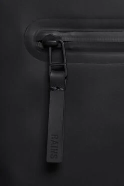 Mochila Roll Top Rucksac Rains Negro -Almacenamiento De Viaje 24655