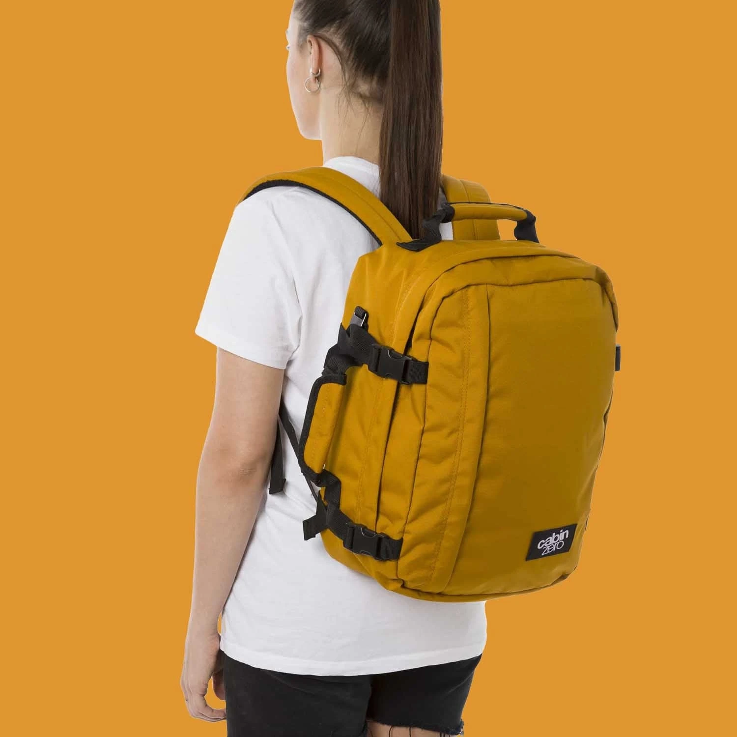 Mochila De Viaje Cabin Zero Classic 28 L. Mostaza (Orange Chilli) 8 Mochila De Viaje Cabin Zero Classic 28 L. Mostaza (Orange Chilli) - Imagen 6