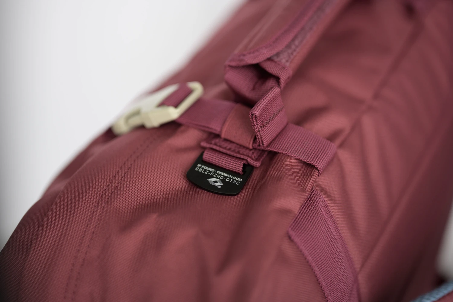 Mochila De Viaje Cabin Zero Classic 44 L. Granate (Napa Wine) 11 Mochila De Viaje Cabin Zero Classic 44 L. Granate (Napa Wine) - Imagen 9