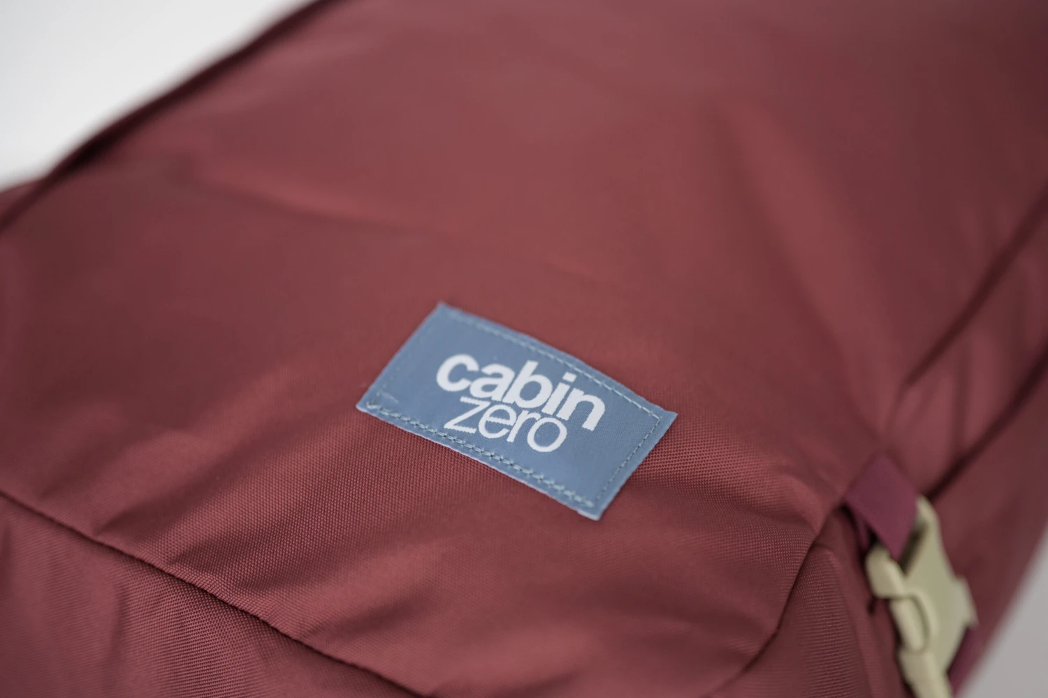 Mochila De Viaje Cabin Zero Classic 44 L. Granate (Napa Wine) 9 Mochila De Viaje Cabin Zero Classic 44 L. Granate (Napa Wine) - Imagen 7