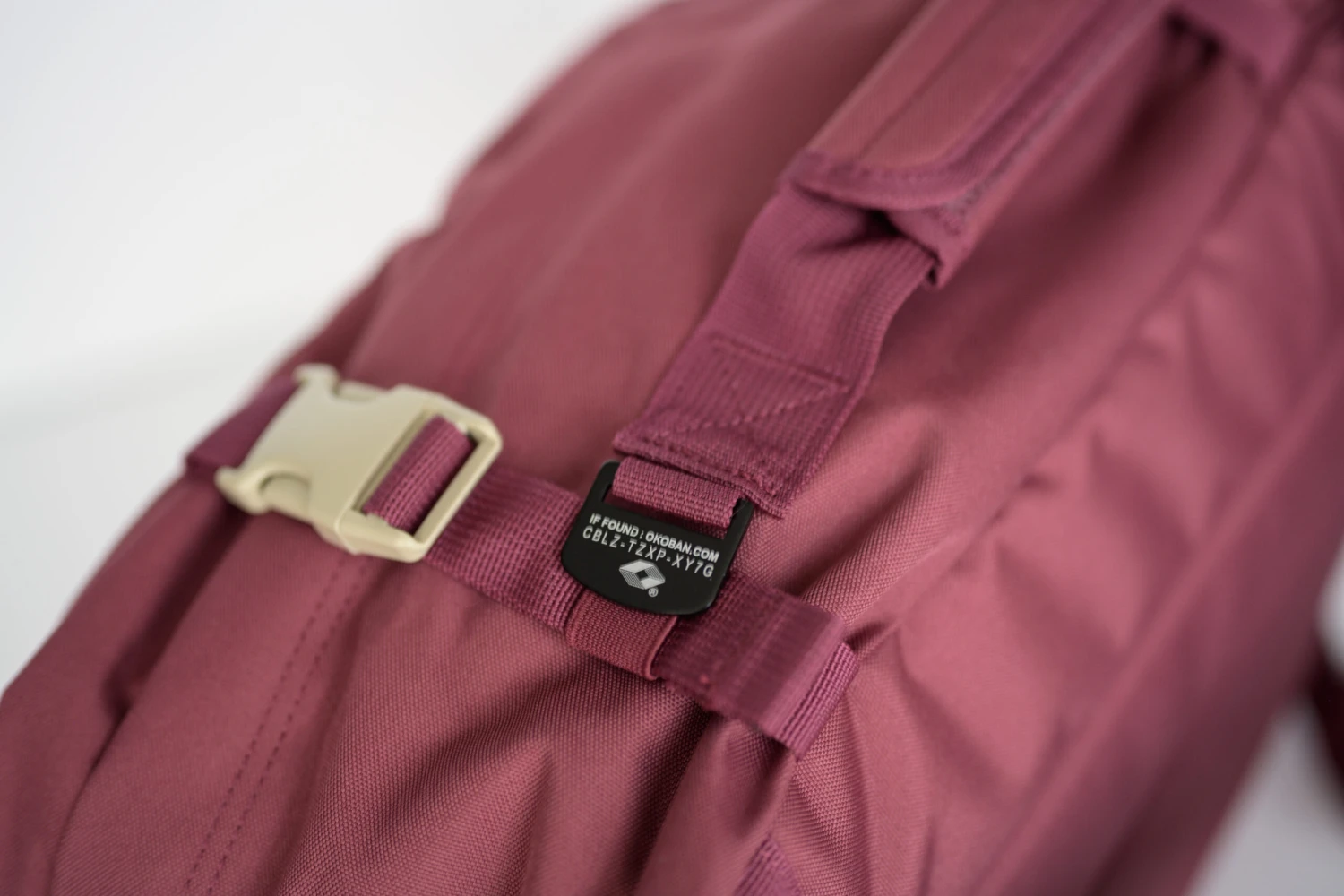 Mochila De Viaje Cabin Zero Classic 36 L. Granate (Napa Wine) 10 Mochila De Viaje Cabin Zero Classic 36 L. Granate (Napa Wine) - Imagen 8