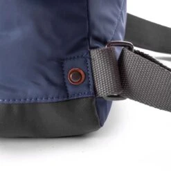 Mochila Roka London Bantry B Mediana Sostenible Nylon Azul (Airforce) 15 Mochila Roka London Bantry B Mediana Sostenible Nylon Azul (Airforce) -Almacenamiento De Viaje 28909