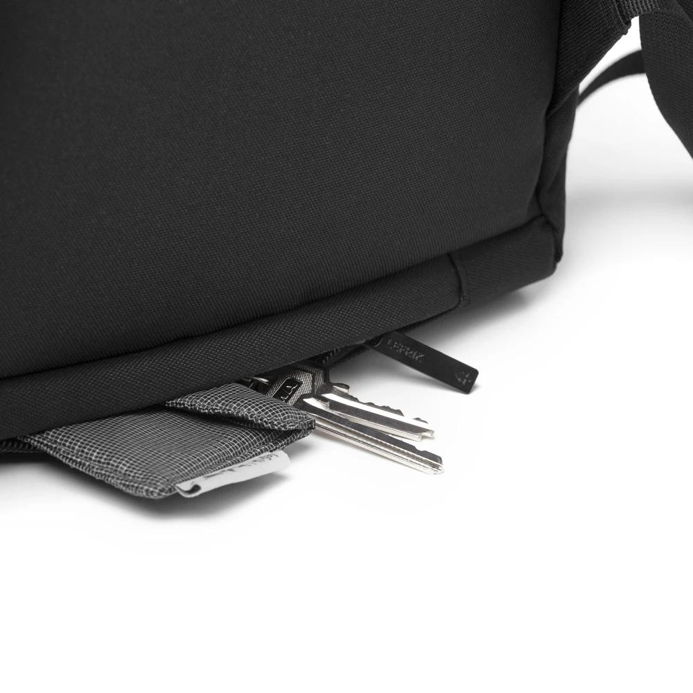 Mochila Eco Roll Lefrik Negro 9 Mochila Eco Roll Lefrik Negro - Imagen 7