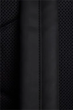 Mochila Rains Book Negro (Black) -Almacenamiento De Viaje 30396