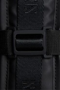 Mochila Rains Trail Rucksack Negro -Almacenamiento De Viaje 30402